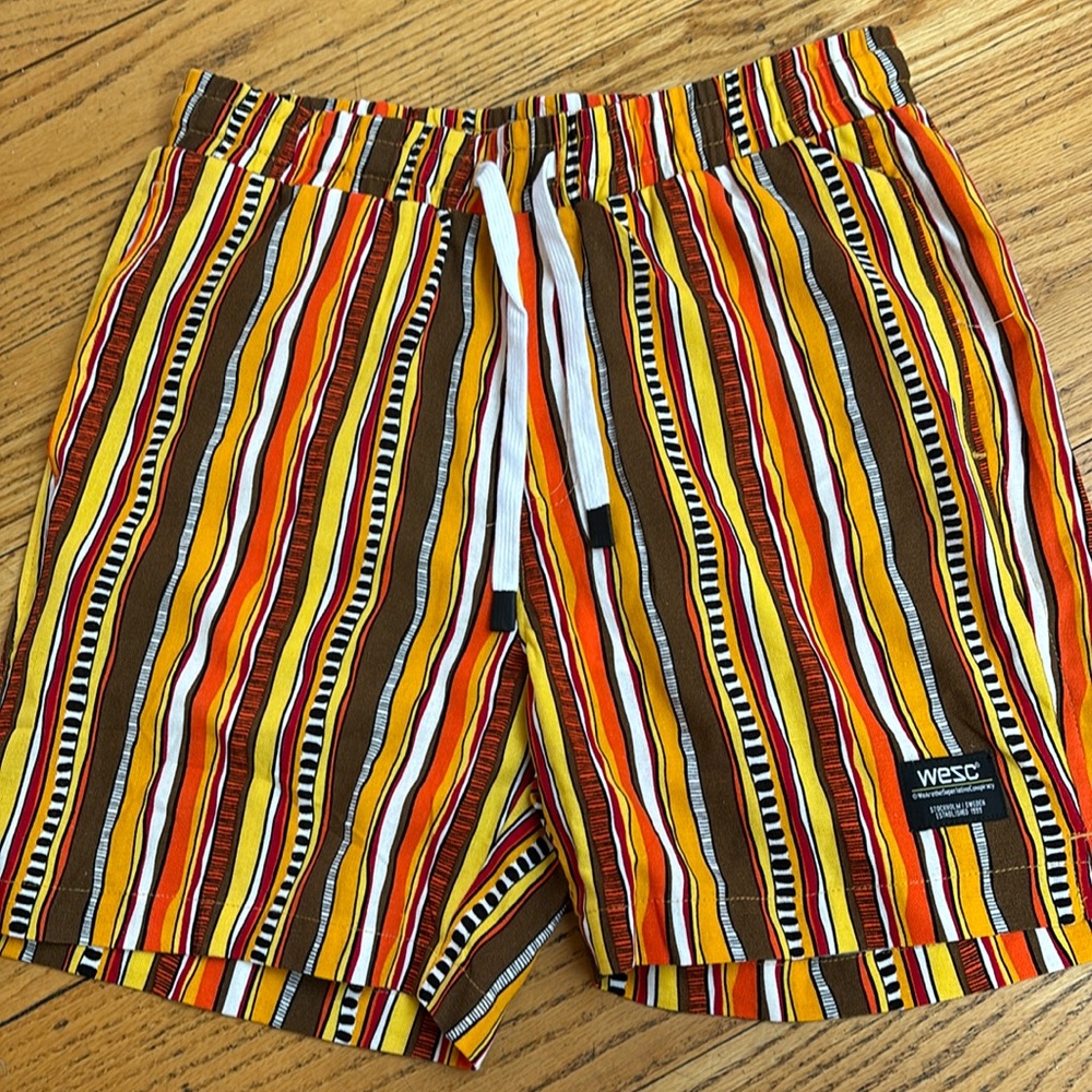 Wesc shorts pull on elastic drawstring 70’s Boho vibes ✌🏼